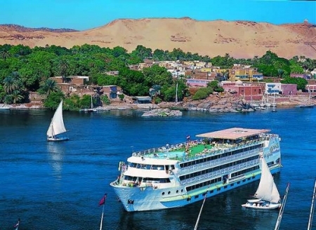 Luxor and Aswan Nile cruise